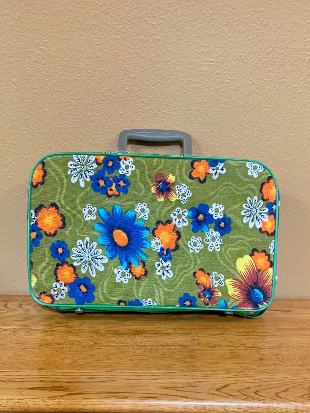 Vintage Bantam Travelware Green Floral Mod Suitcase Luggage Korea 1960s 1970s